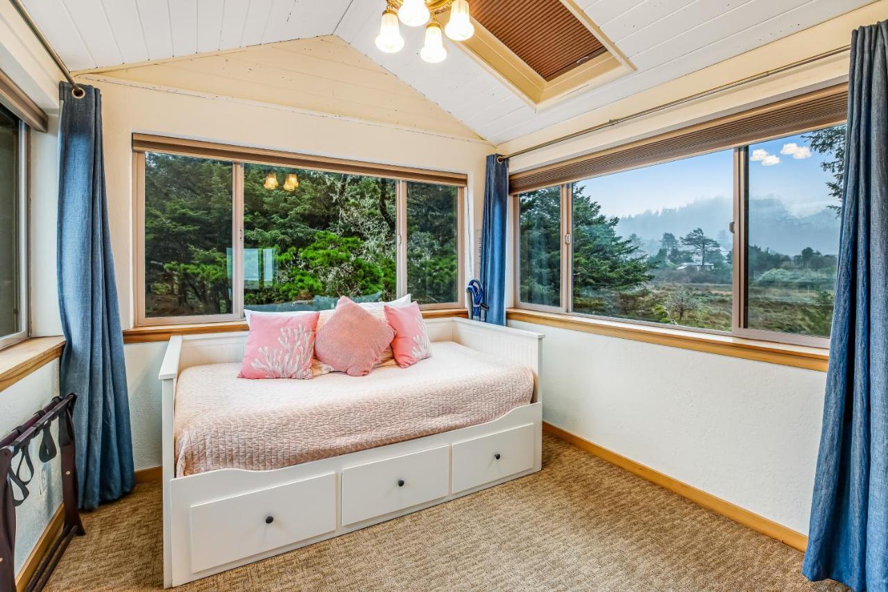 The Sandpiper At Bayocean Cape Meares Extérieur photo